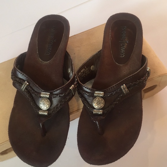 Minnetonka Shoes - Minnetonka Brown Thongs with Silver Metal Accents